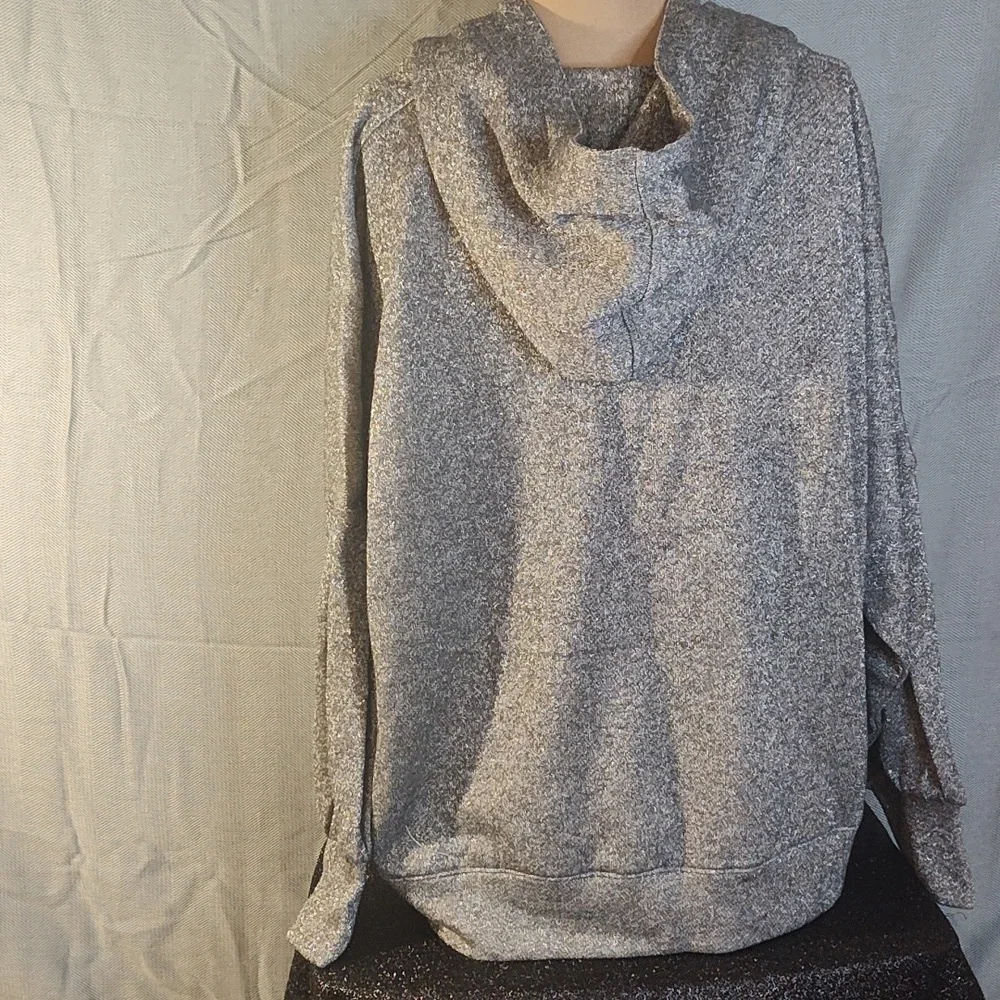 Karl Lagerfeld Hoodie - Picture 4 of 5